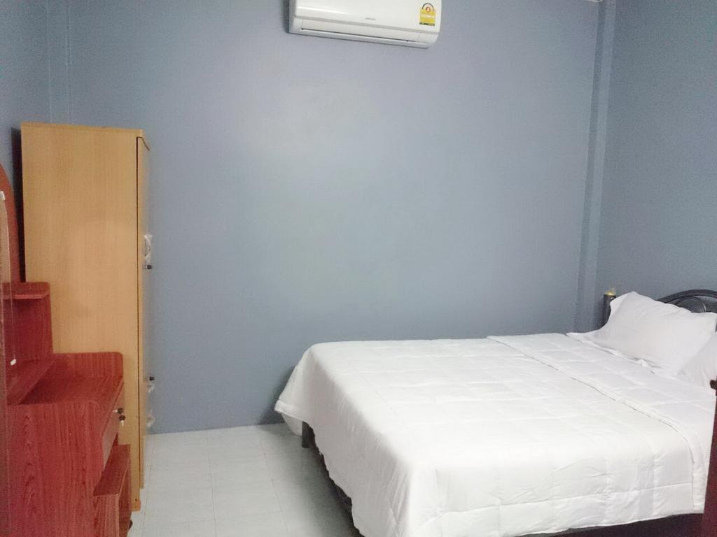 Pasak Holiday Six 2930 Phuket Стая снимка